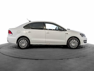 2018 Volkswagen Polo V Рестайлинг, белый, 1035000 рублей, вид 4