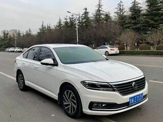 2022 Volkswagen Lavida III Рестайлинг, белый, 1790000 рублей, вид 1