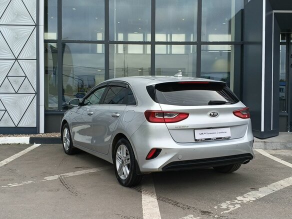 2018 Kia Ceed III, серебристый, 1589000 рублей - вид 6