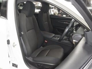 2021 Mazda 3 IV (BP), белый, 1920071 рублей, вид 4