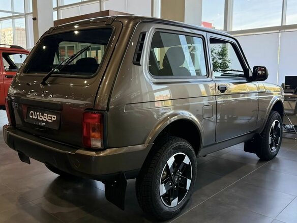 2026 Lada (ВАЗ) Niva Legend I Рестайлинг, коричневый - вид 2