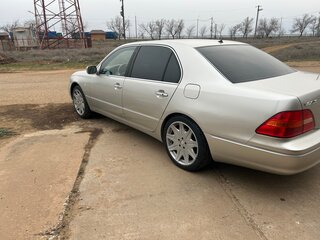 2003 Lexus LS 430 III, серебристый, 1700000 рублей, вид 3