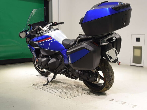 2025 BMW R 1300 RT, синий, 2800000 рублей - вид 5