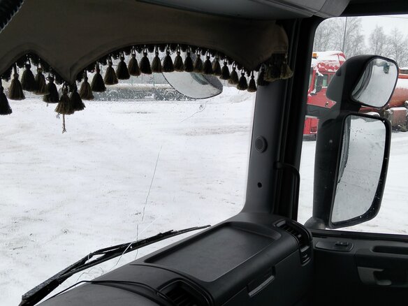 2011 Scania G-series, чёрный, 3600000 рублей - вид 8