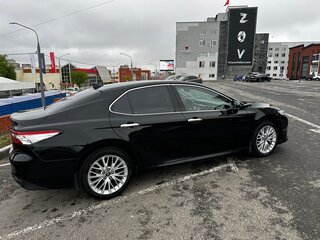 2019 Toyota Camry VIII (XV70), чёрный, 2550000 рублей, вид 4