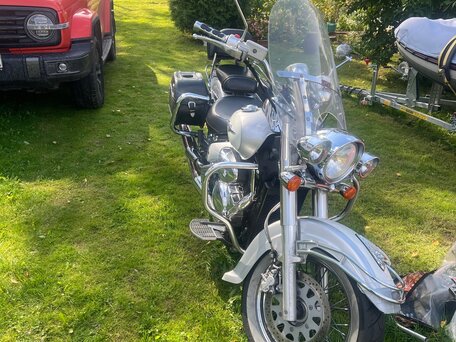 2008 Suzuki Intruder 800, серебристый, 650000 рублей, вид 1