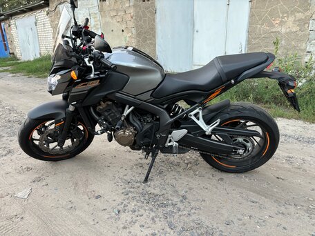 2017 Honda CB 650F, серый, 620000 рублей, вид 3