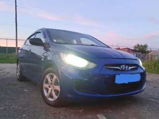 2011 Hyundai Solaris I, синий, 900000 рублей, вид 4