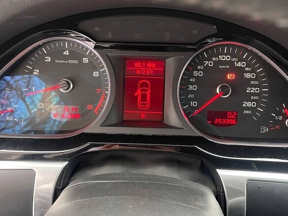 2010 Audi A6 III (C6) Рестайлинг, чёрный, 1150000 рублей - вид 11