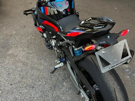 2025 BMW M 1000 R, чёрный, 2550000 рублей, вид 4