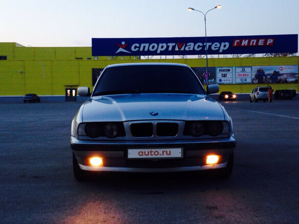 1994 BMW 5 серии 520i III (E34), серебристый - вид 1