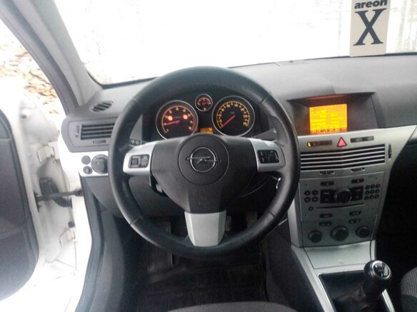 2011 Opel Astra H Рестайлинг, белый, 690000 рублей - вид 7