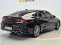 2022 Kia K5 III, чёрный, 1870000 рублей - вид 2