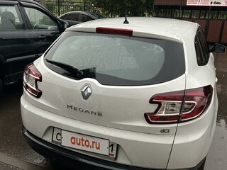 2013 Renault Megane III Рестайлинг, белый, 990000 рублей, вид 4