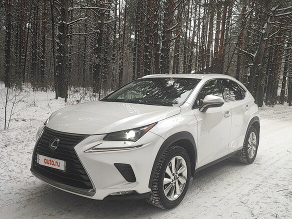 2018 Lexus NX 200 I Рестайлинг, белый, 3600000 рублей