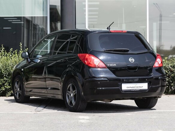 2007 Nissan Tiida I, чёрный, 380000 рублей - вид 5