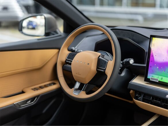 2026 Lexus ES 300h VIII, серый, 7990000 рублей - вид 12