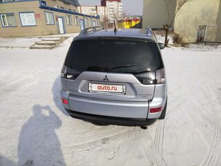 2008 Mitsubishi Outlander II, серебристый, 1050000 рублей, вид 3
