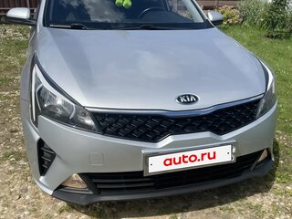 2020 Kia Rio IV Рестайлинг, серый, 1650000 рублей, вид 1