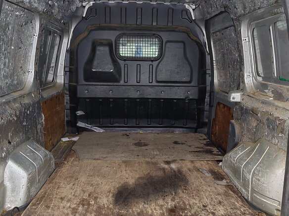 2012 Ford Transit Connect, серебристый, 850000 рублей - вид 2