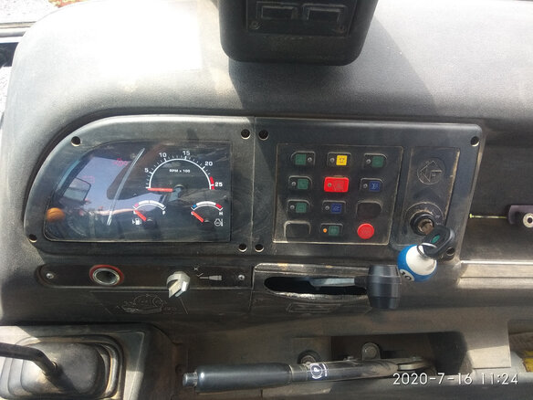 2019 Terex TLB 825, белый - вид 14