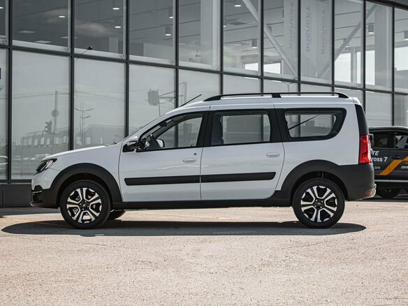 2026 Lada (ВАЗ) Largus Cross I Рестайлинг, белый, 2072000 рублей - вид 5
