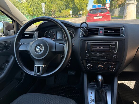 2014 Volkswagen Jetta VI, чёрный, 950000 рублей - вид 13