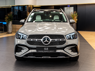 2025 Mercedes-Benz GLE 450 II (V167) Рестайлинг, серый, 13750000 рублей, вид 2