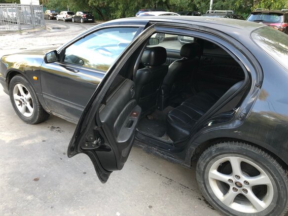 1995 Nissan Maxima IV (A32), чёрный - вид 4