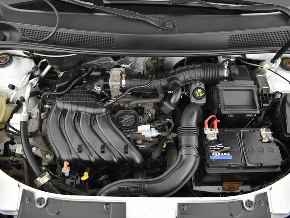2017 Renault Sandero II, белый - вид 18
