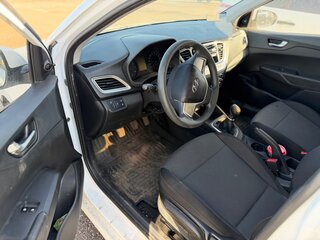 2021 Hyundai Solaris II Рестайлинг, белый, 982000 рублей, вид 5