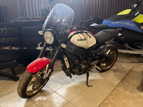 2020 Yamaha XSR900, белый, 1150000 рублей, вид 1