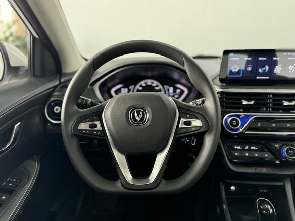2025 Changan Alsvin, белый, 2069900 рублей - вид 10
