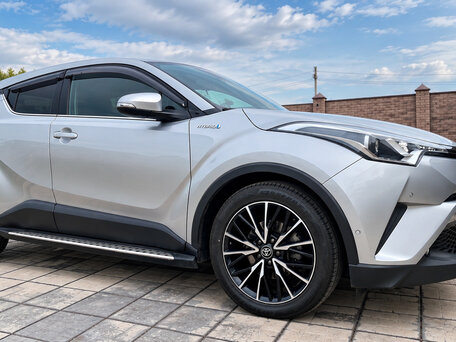 2017 Toyota C-HR I, серый, 2600000 рублей, вид 1