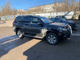 2019 Toyota Land Cruiser Prado 150 Series Рестайлинг 2, чёрный, 4750000 рублей, вид 3