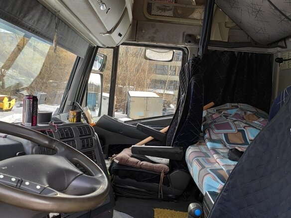 2003 Iveco Stralis, чёрный, 5000000 рублей - вид 4