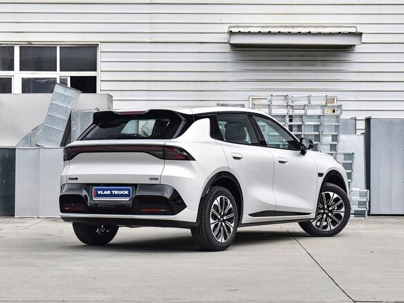 2026 Changan Qiyuan Q05 51.9 kWh II, серебристый, 1860000 рублей - вид 6