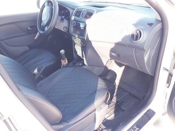 2014 Renault Logan II, белый, 730000 рублей - вид 10
