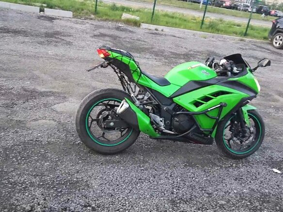 2013 Kawasaki Ninja 300, зелёный, 310000 рублей