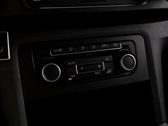 2012 Volkswagen Amarok I, серебристый, 1695000 рублей - вид 14
