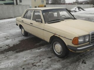 1983 Mercedes-Benz W123 200, бежевый, 350000 рублей, вид 2