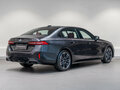 2024 BMW 5 серии 525i VIII (G60/G61/G68), чёрный, 6800000 рублей - вид 4