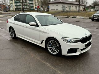 2019 BMW 5 серии 540d xDrive VII (G30/G31/G38), белый, 4500000 рублей, вид 4