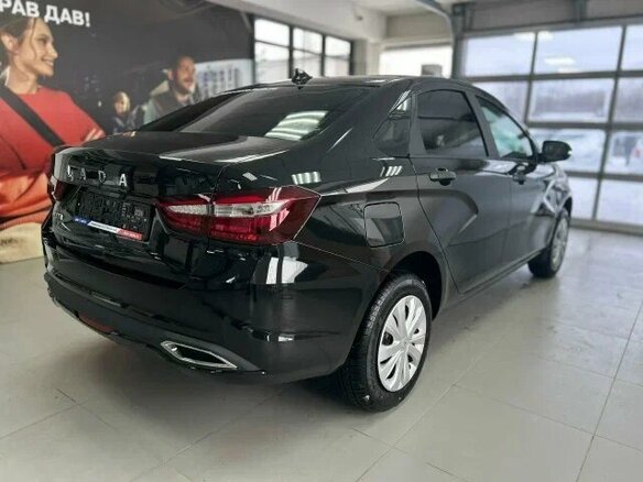 2026 Lada (ВАЗ) Vesta I Рестайлинг (NG), чёрный, 1735000 рублей - вид 1
