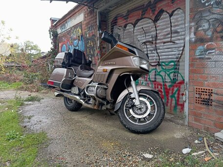 1992 Honda GL 1200 Gold Wing, коричневый, 400000 рублей, вид 2