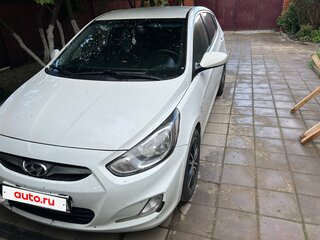 2014 Hyundai Solaris I, белый, 810000 рублей, вид 1