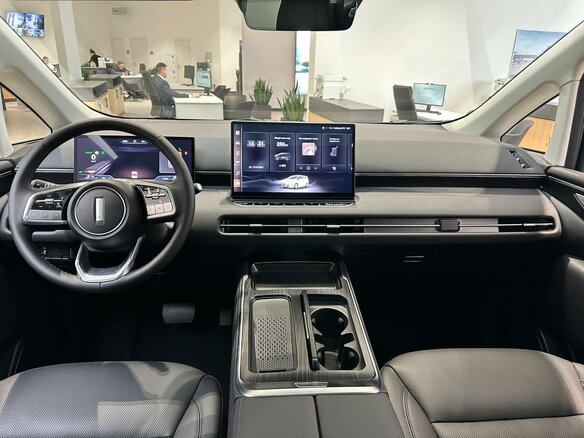2026 Wey 80 Business Lounge 44.28 kWh, чёрный, 8799000 рублей - вид 9