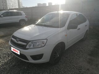 2015 Lada (ВАЗ) Granta I, белый, 195000 рублей, вид 1