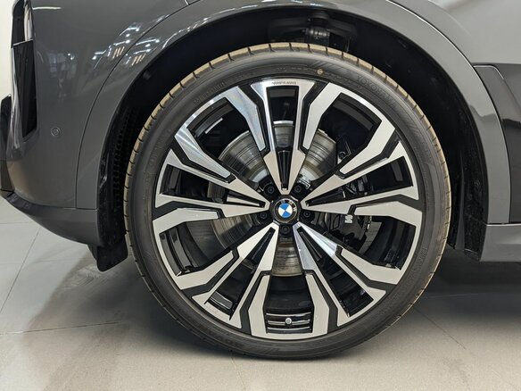 2026 BMW X7 40d I (G07) Рестайлинг, серый, 19250000 рублей - вид 25