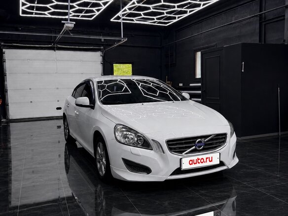 2013 Volvo S60 II, белый